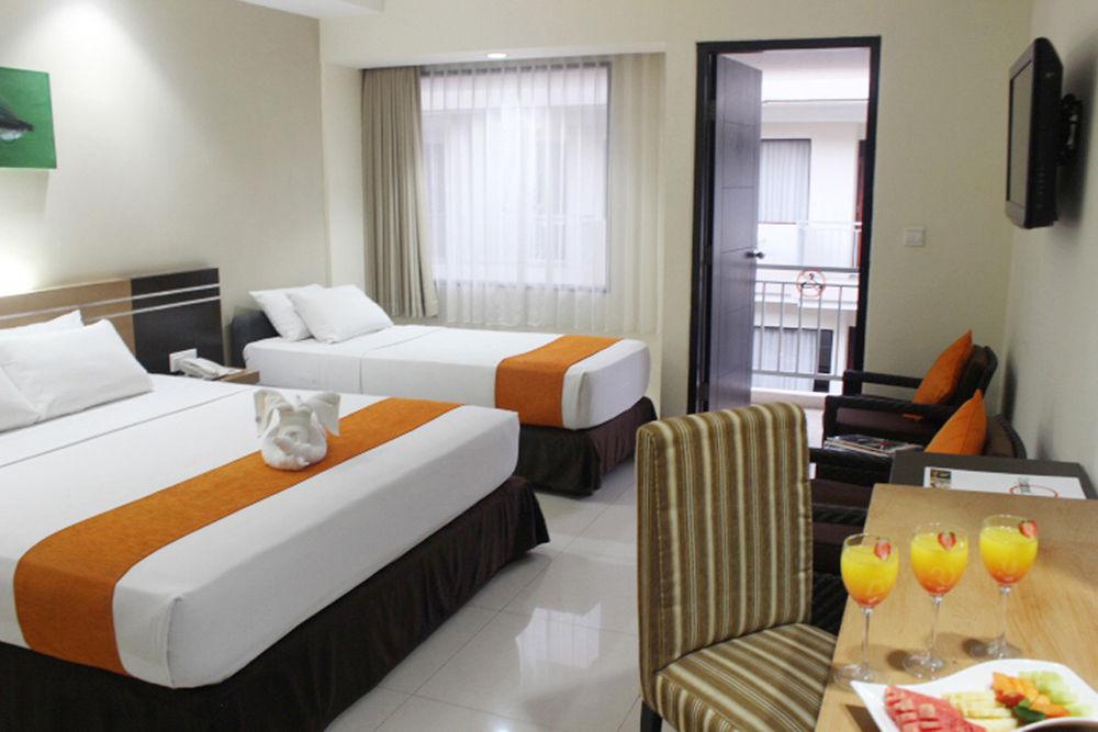 Bloo Bali Hotel Кута Екстериор снимка