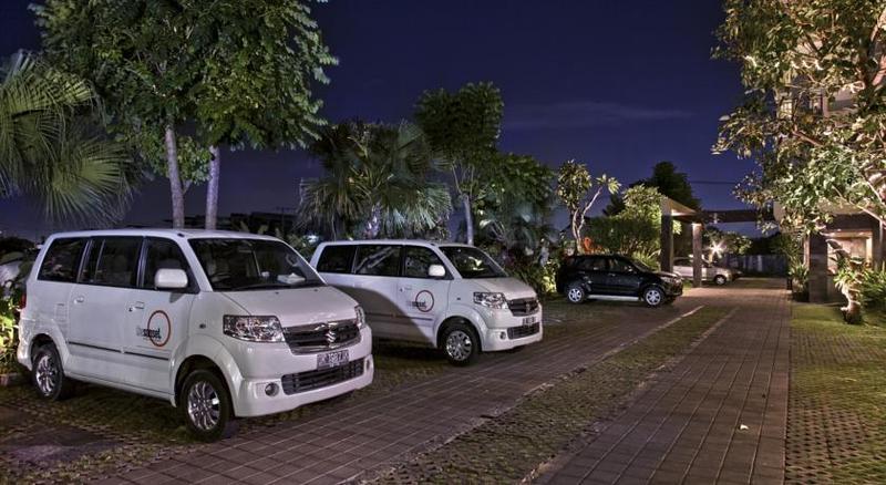 Bloo Bali Hotel Кута Екстериор снимка