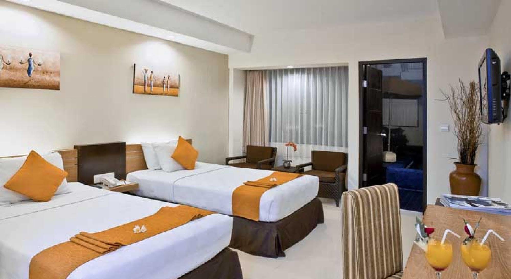 Bloo Bali Hotel Кута Екстериор снимка